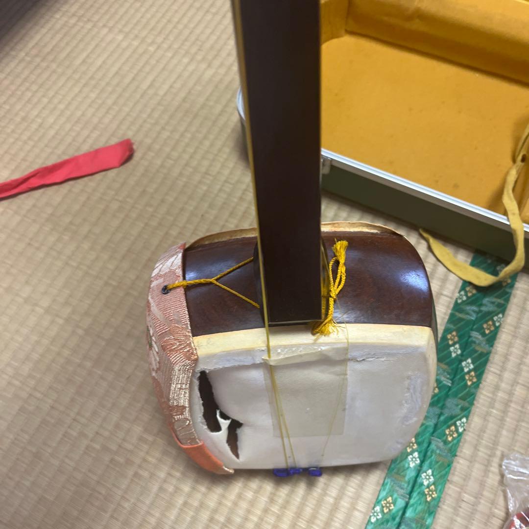 三味線本体 花柄装飾 ケース付き