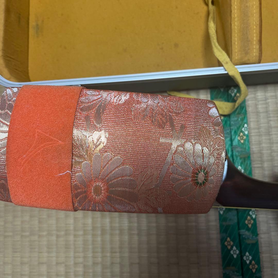 三味線本体 花柄装飾 ケース付き