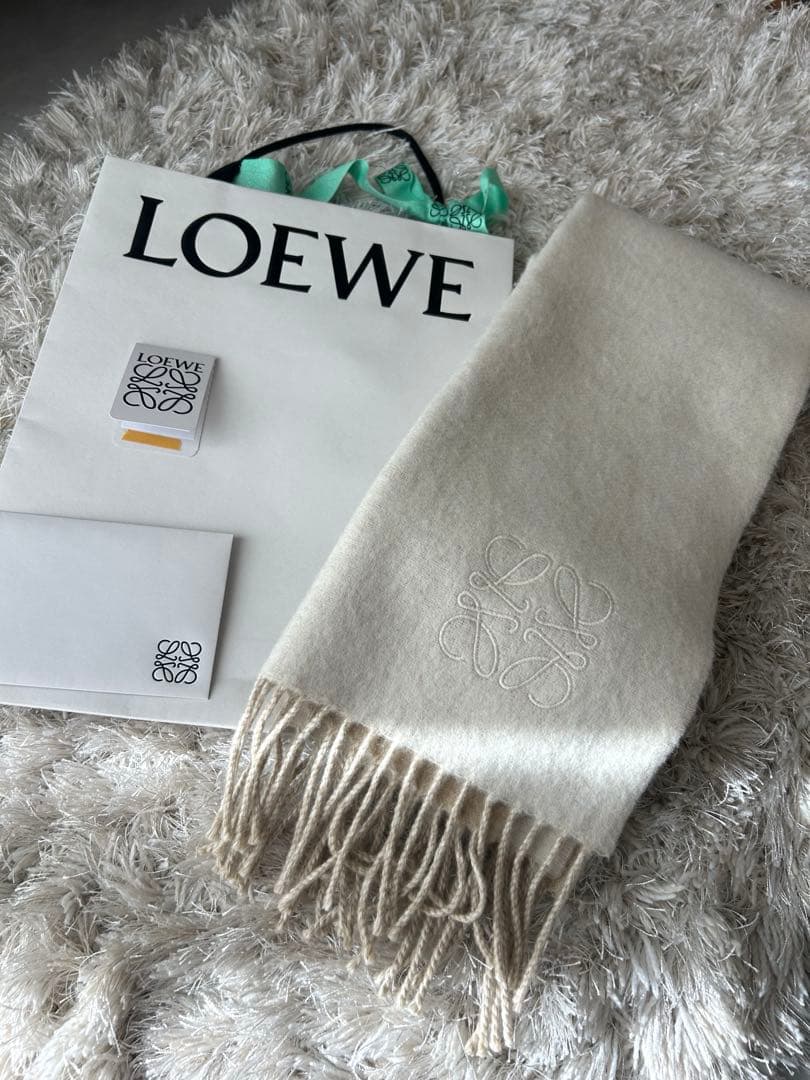 LOEWE ロエベ　リバーシブルマフラー ベージュ ホワイト