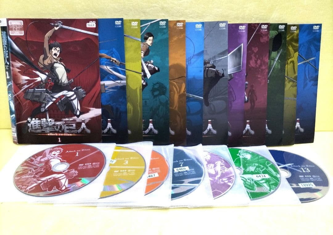 進撃の巨人 シーズン1〜ファイナル、劇場版セット　レンタル落ち