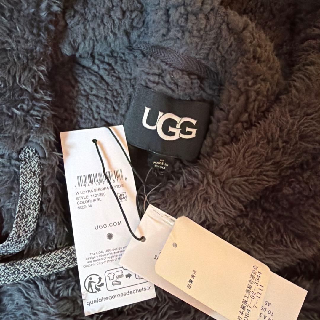 新品UGG ボア　パーカー