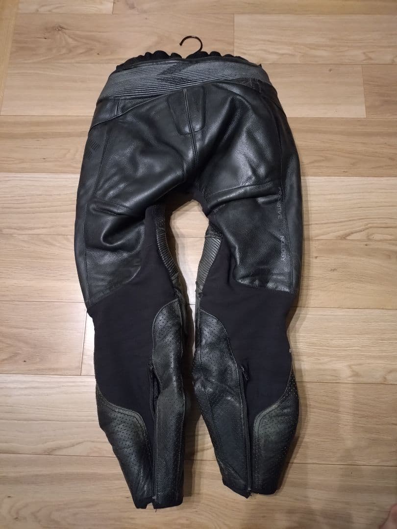 RS TAICHIセパレート革ツナギ・プロテクター付き