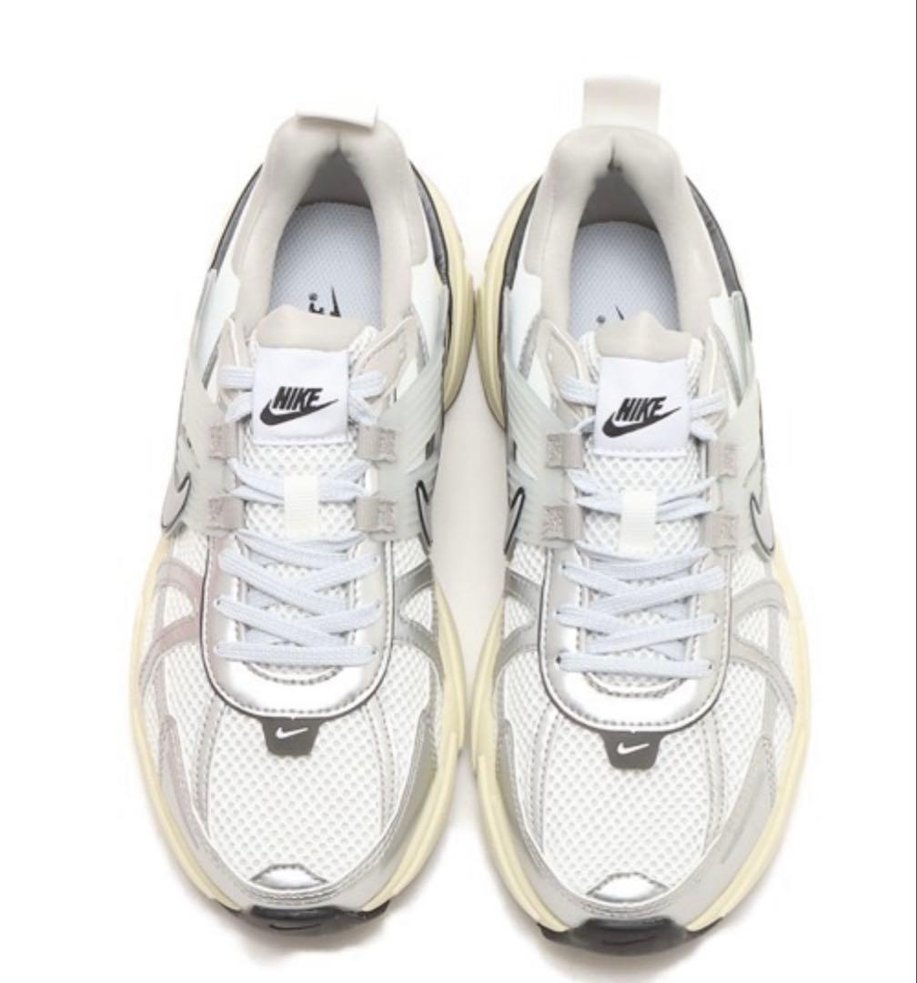 靴 NIKE V2K RUN summitwhite/llicsilver