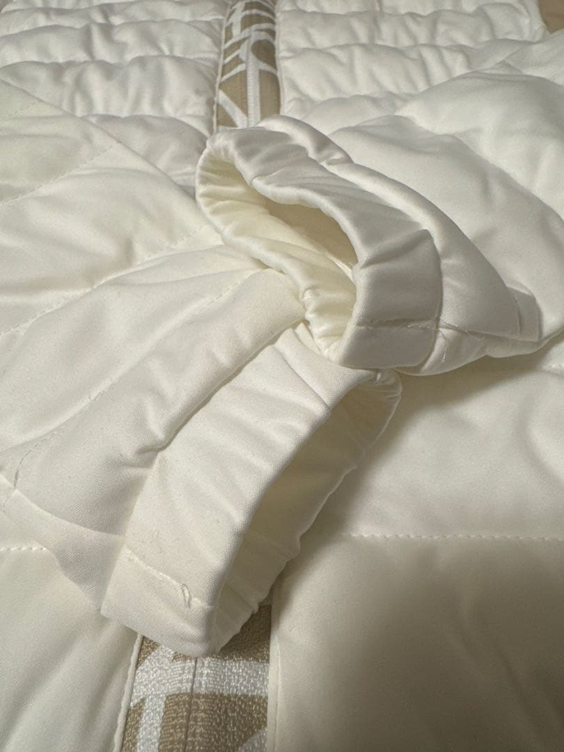 デサント　ゴルフ　ダウン　美品　S