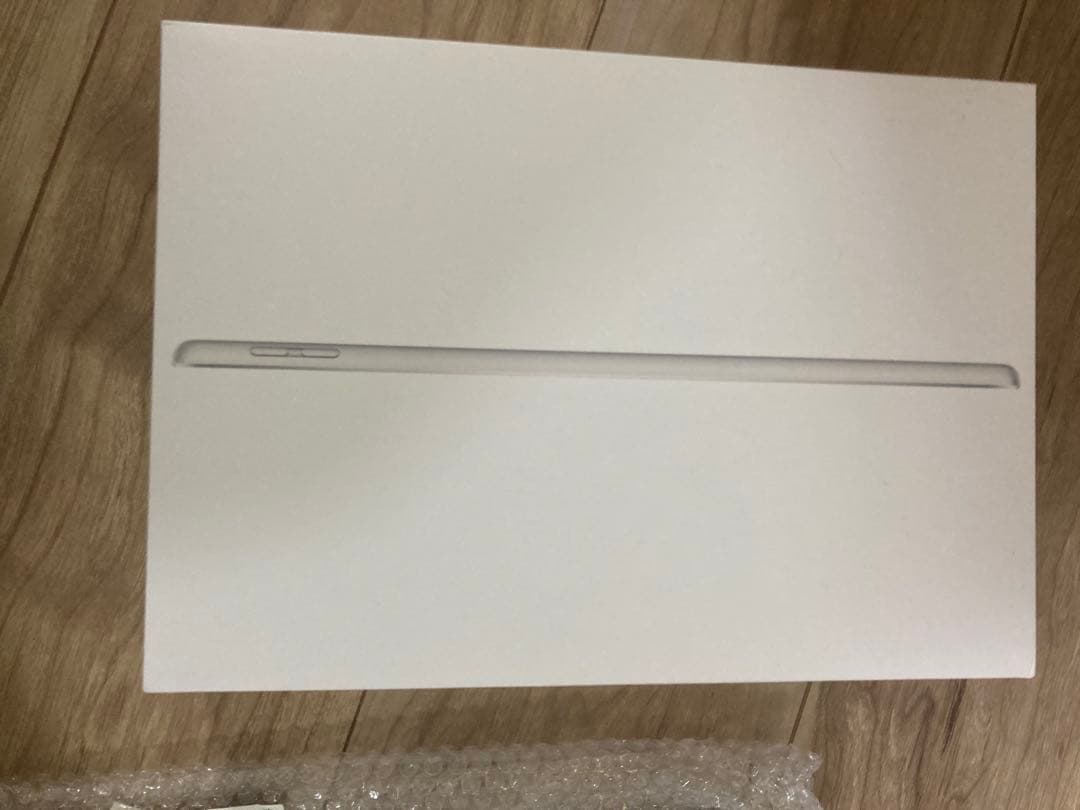 iPad 10.2 第9世代　ほぼ未使用