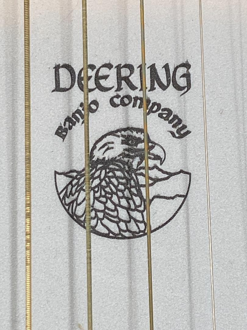 【値下げ】DEERING 6弦ギターバンジョー（ストラップ、チューナー、弦付）