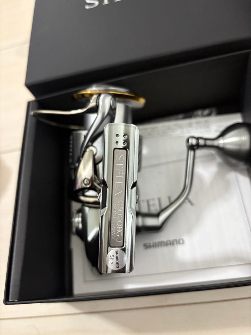 シマノ　18ステラC5000HG 極美品　ほぼ未使用