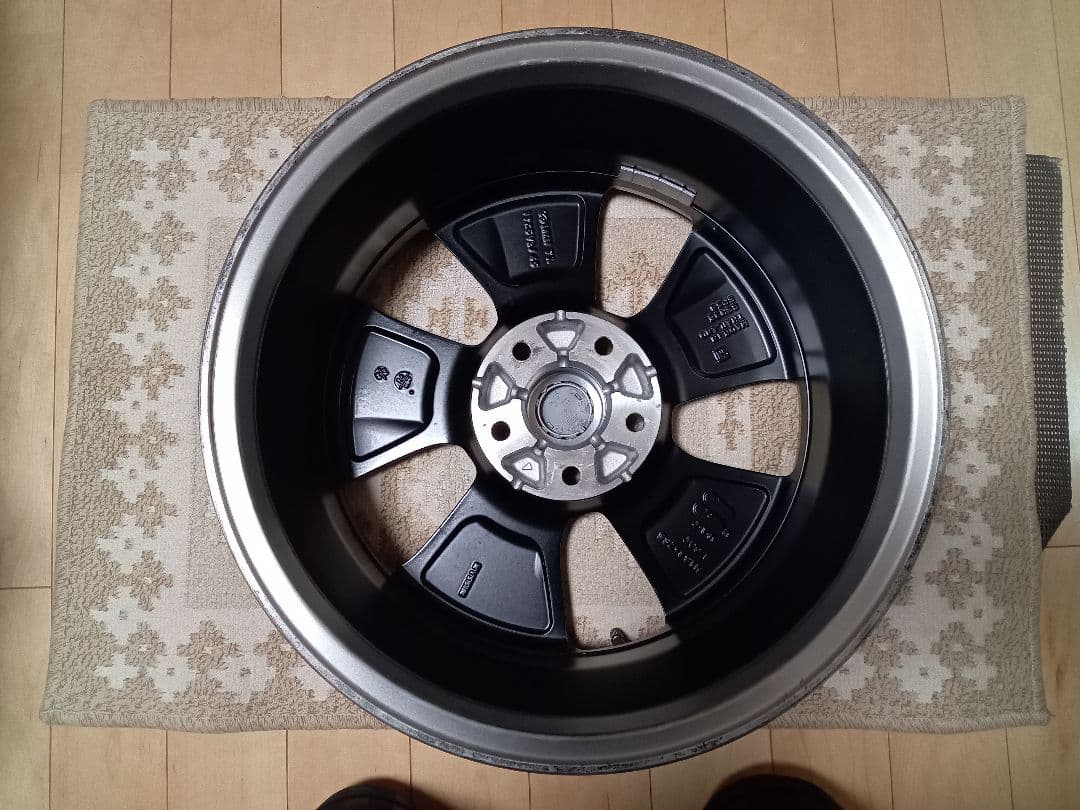 キックス純正ホイール