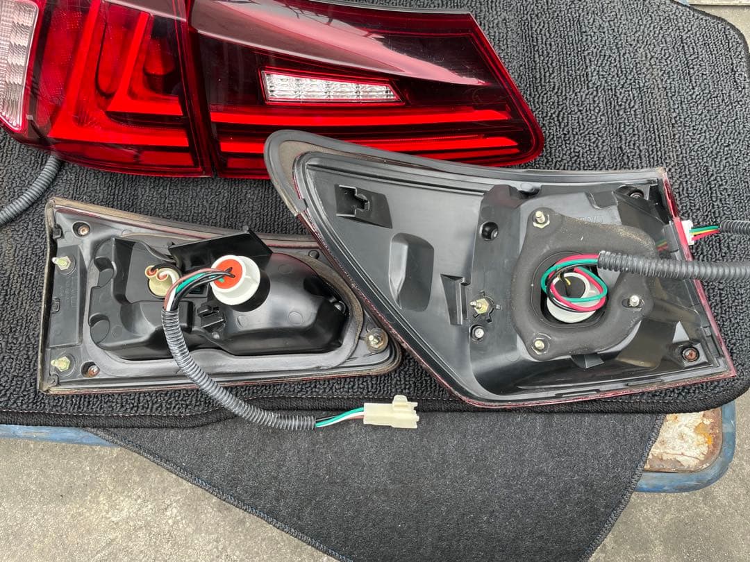 LEXUS IS250 LEDテールライト　VLAND