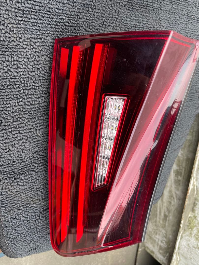 LEXUS IS250 LEDテールライト　VLAND