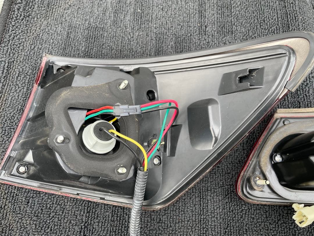 LEXUS IS250 LEDテールライト　VLAND