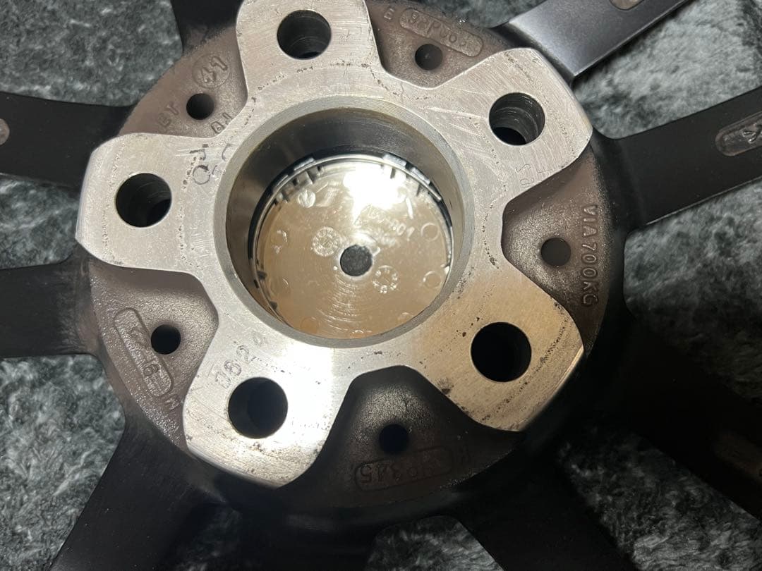 引取限定ベンツA35にて使用 BREMEN FF 18インチホイール 美中古4本