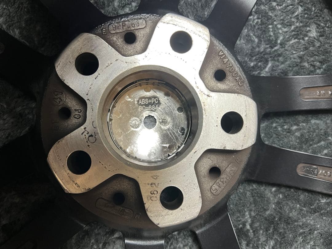 引取限定ベンツA35にて使用 BREMEN FF 18インチホイール 美中古4本