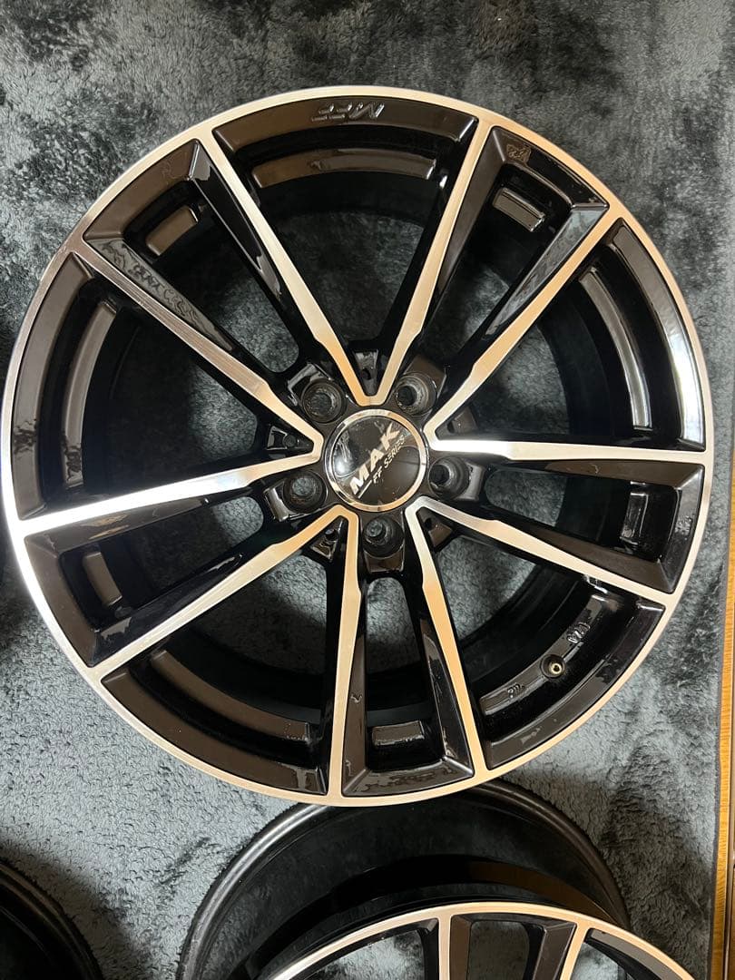 引取限定ベンツA35にて使用 BREMEN FF 18インチホイール 美中古4本