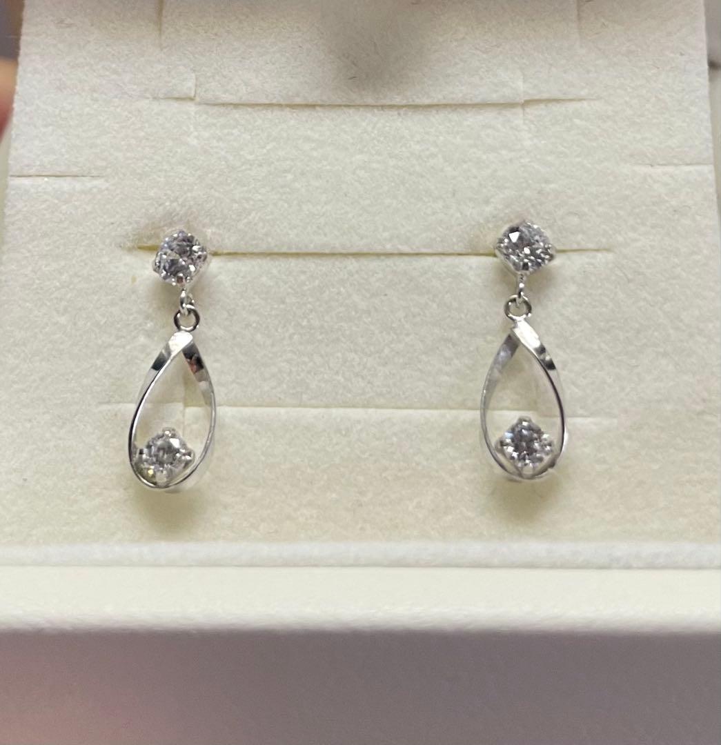 ヨンドシー 4℃ しずくモチーフ K10ホワイトゴールドピアス