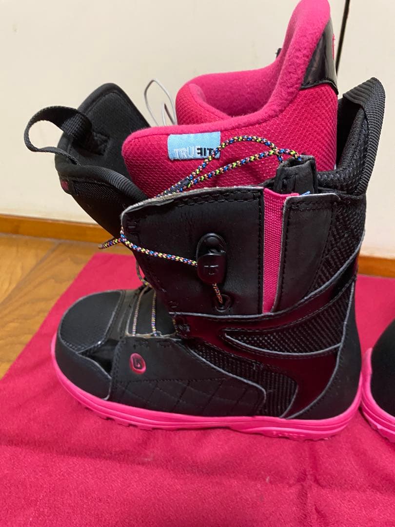 【新品未使用】BURTON MINT ASIAN FIT 23.5cm