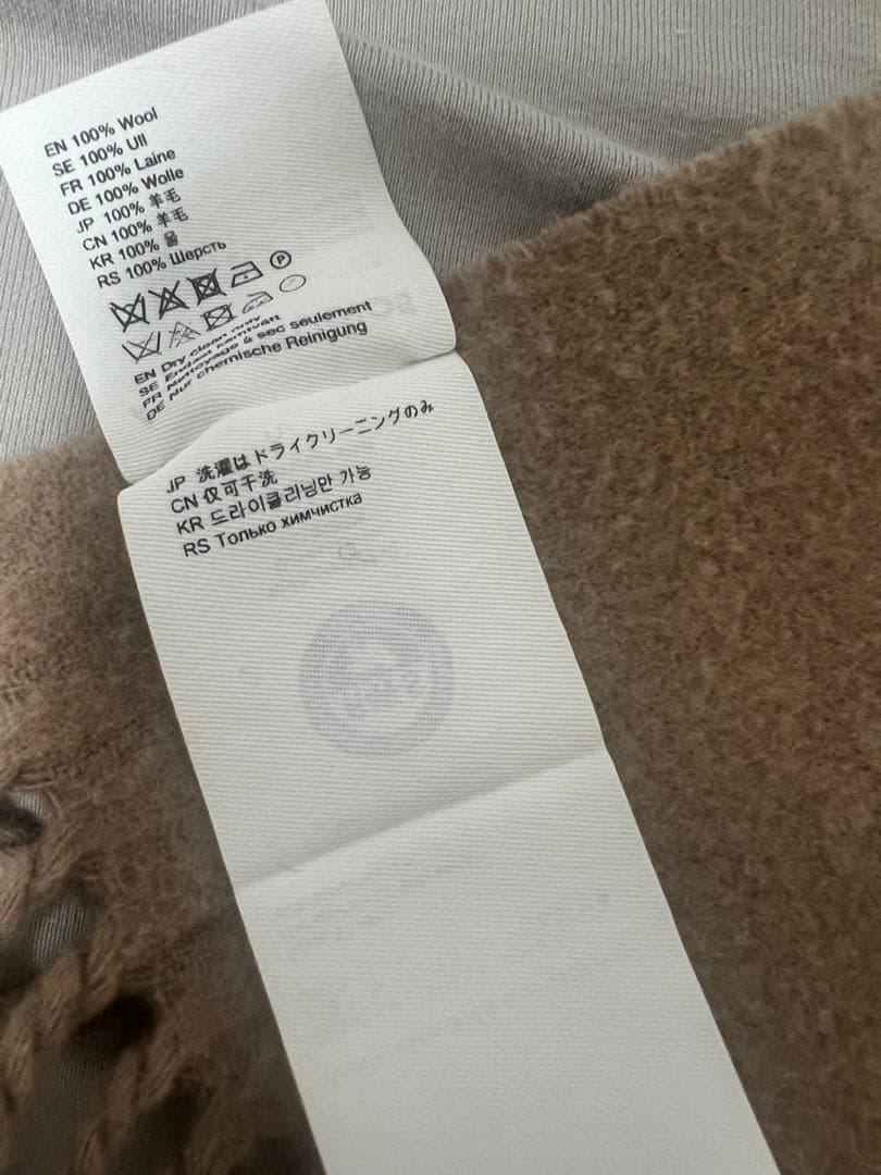 Acne Studios ベージュ マフラー