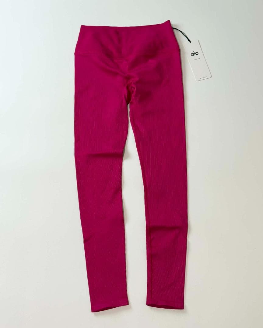 【未使用タグ付き】alo yoga シームレス レギンス XS ピンク