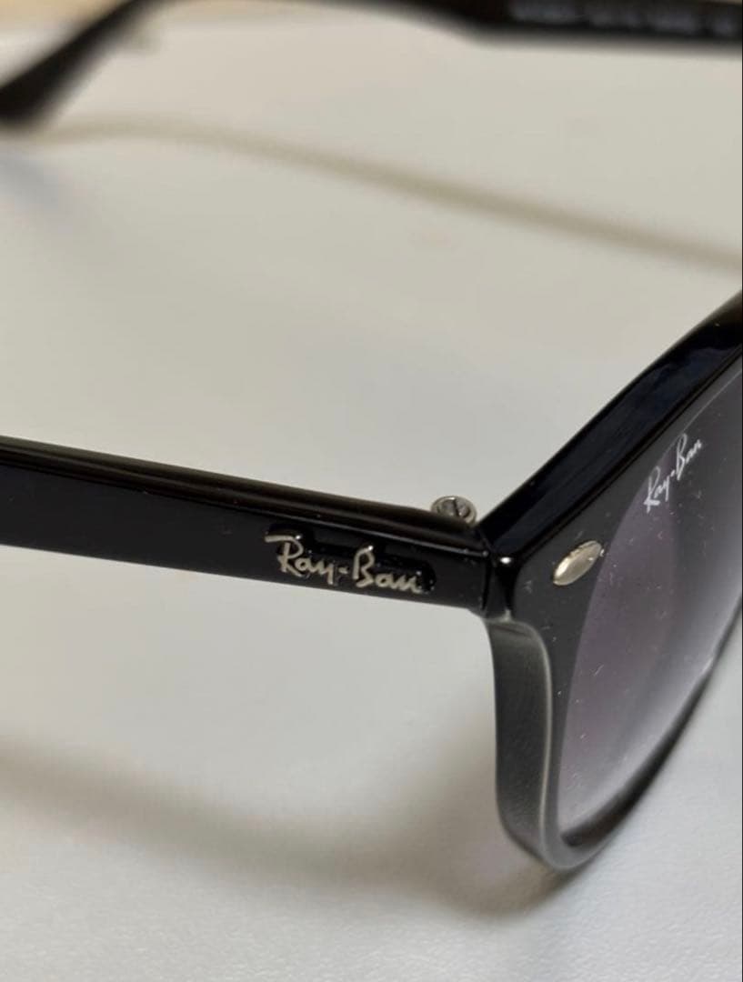 Ray-Ban ボストン型サングラス グラデーションレンズRB4259-F