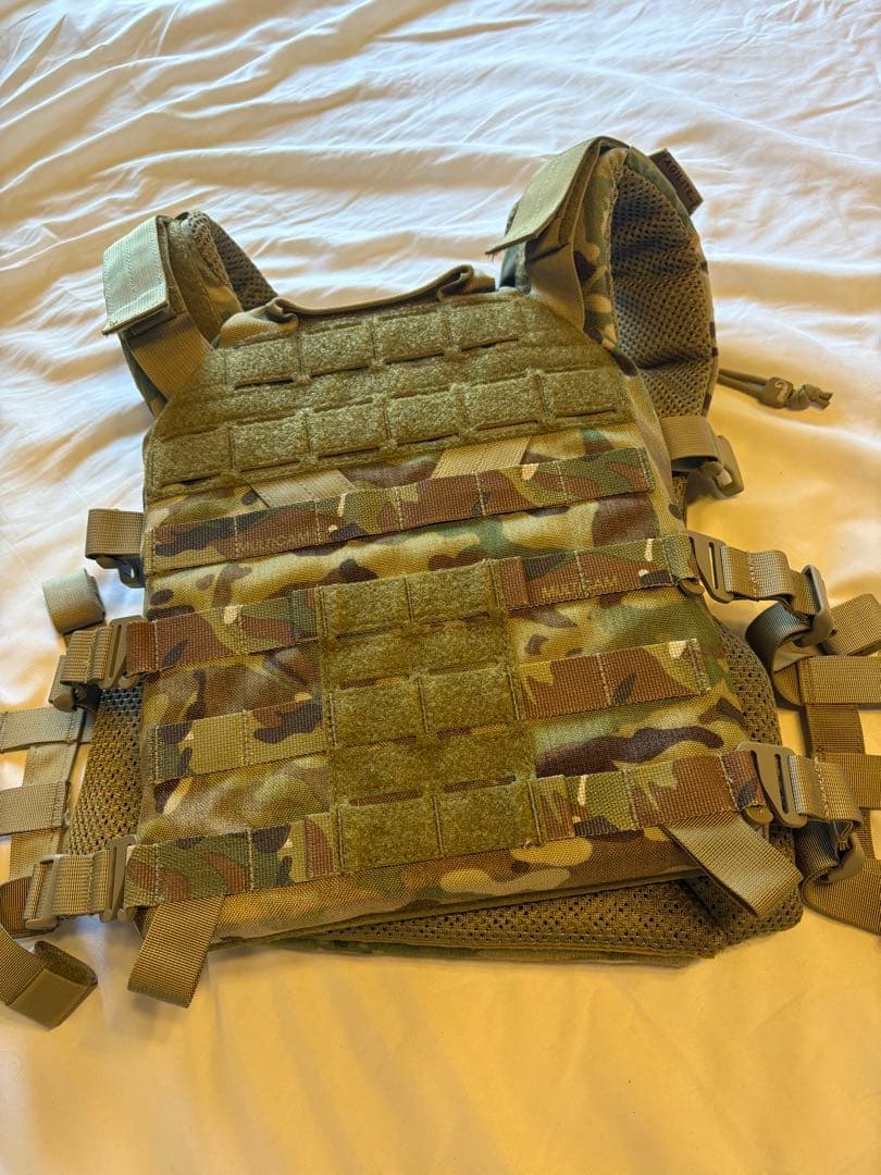 K19 AGILITE プレートキャリア マルチカム