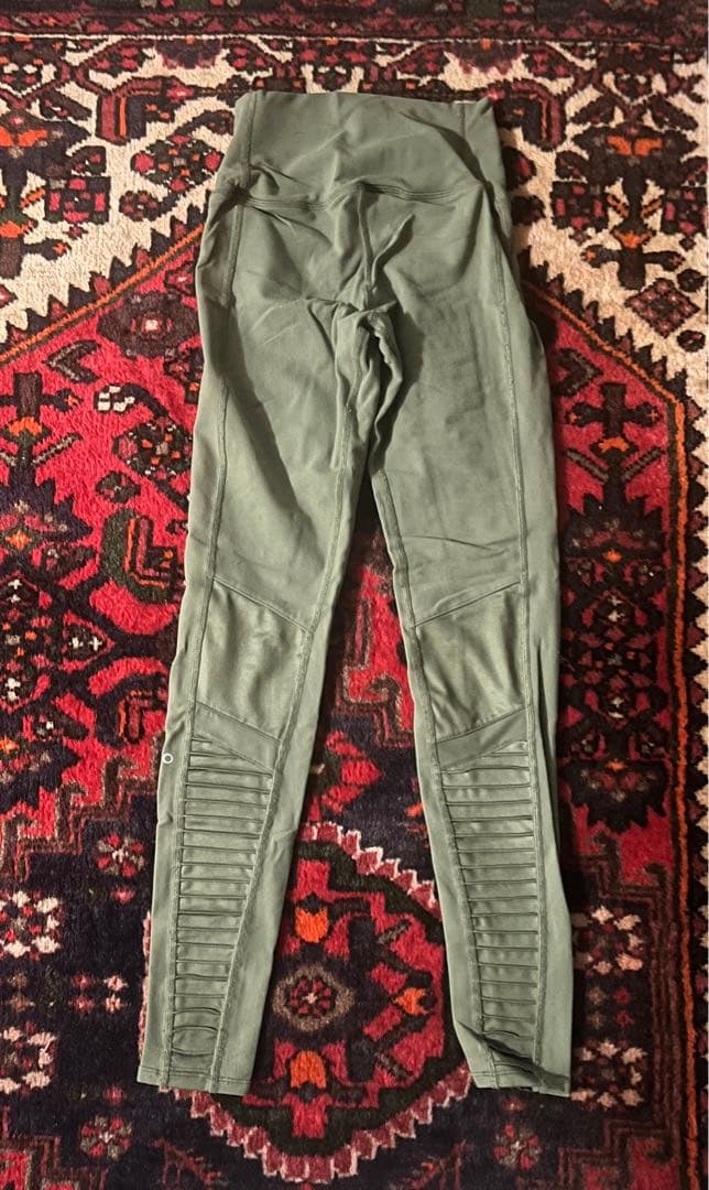 aloyogaアローヨガ/ハイウエストモトレギンス/ルルレモン ヨガ