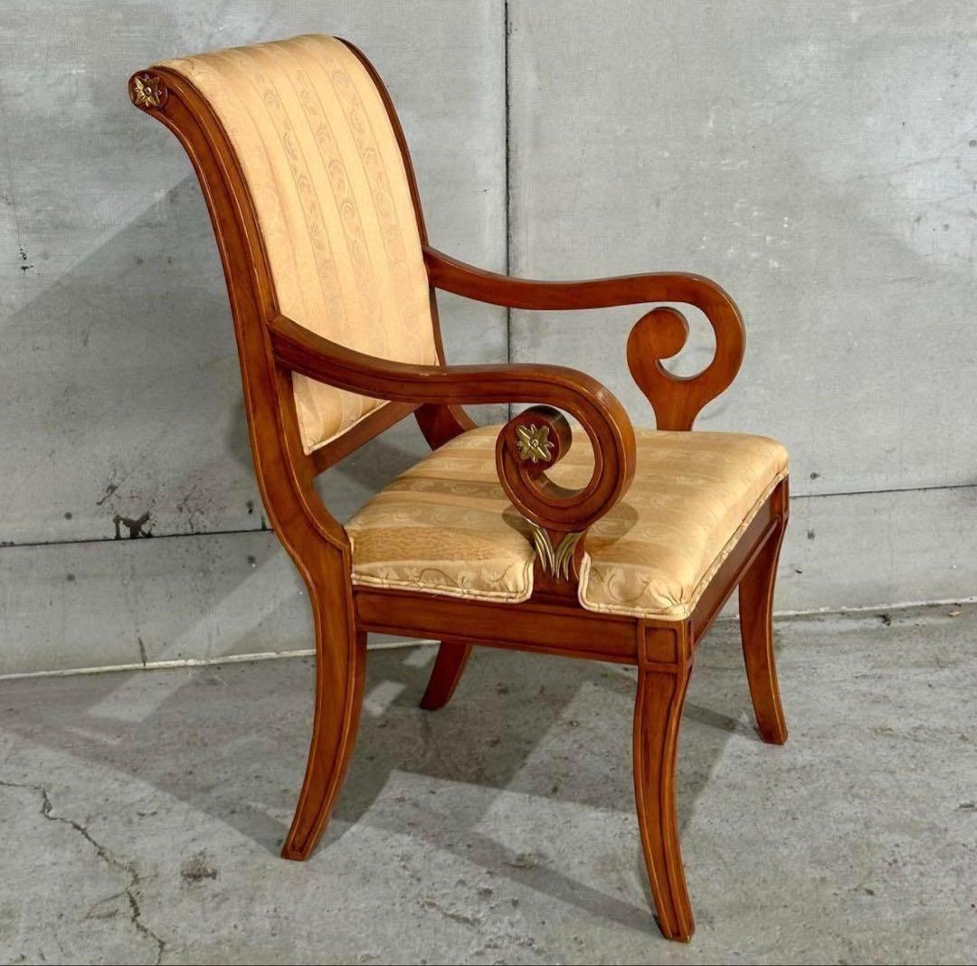 ✦優雅な曲線美✦ロココ調クラシックチェア　アームチェア　真鍮調装飾　ヴィンテージ