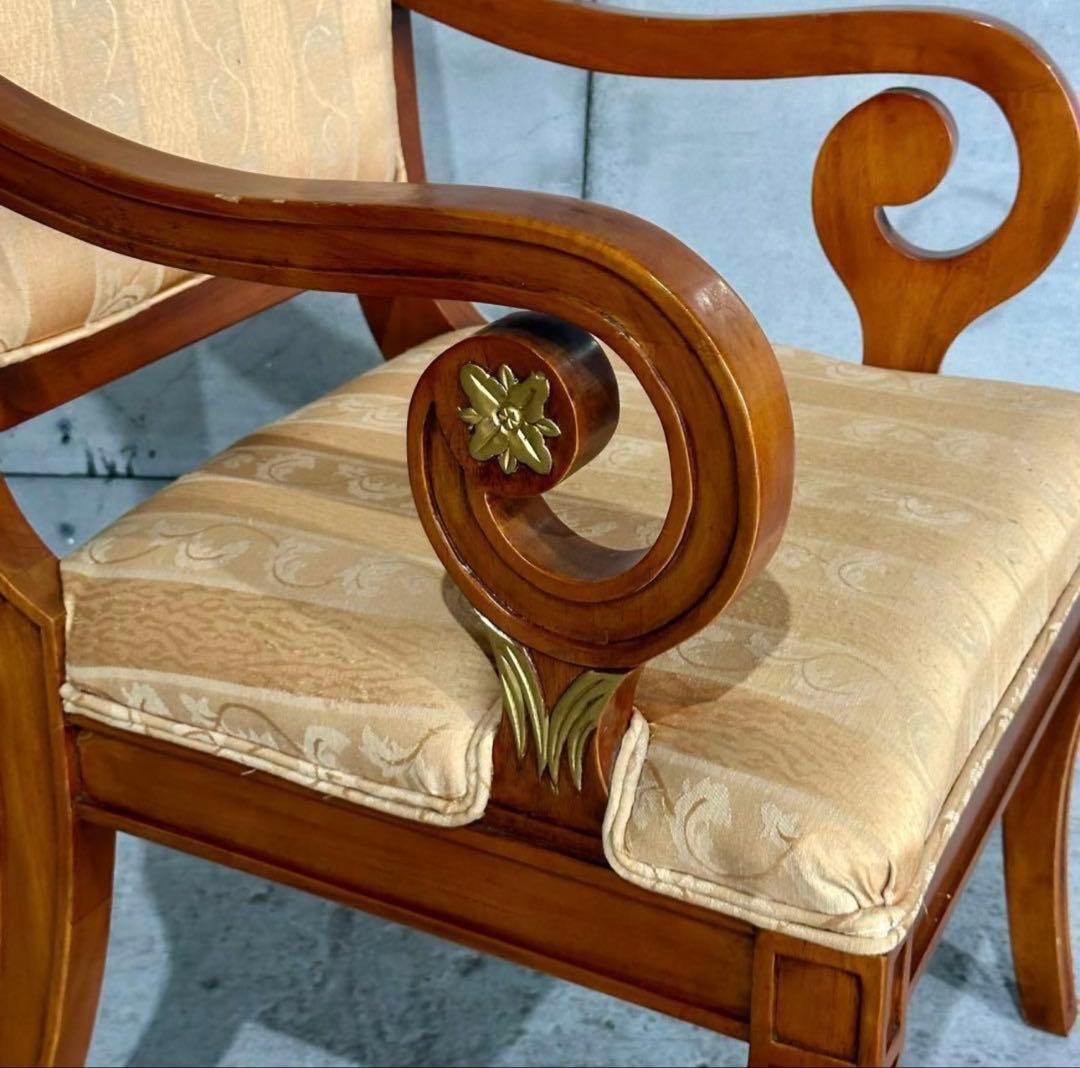 ✦優雅な曲線美✦ロココ調クラシックチェア　アームチェア　真鍮調装飾　ヴィンテージ