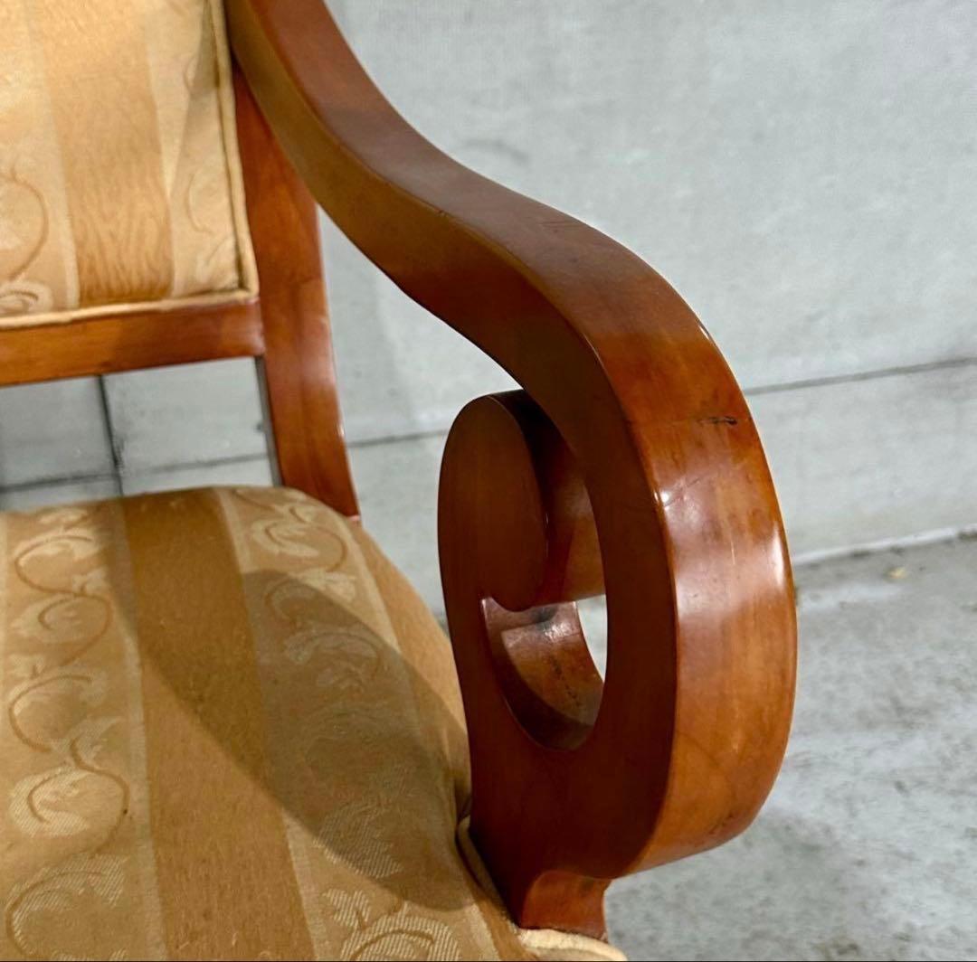 ✦優雅な曲線美✦ロココ調クラシックチェア　アームチェア　真鍮調装飾　ヴィンテージ