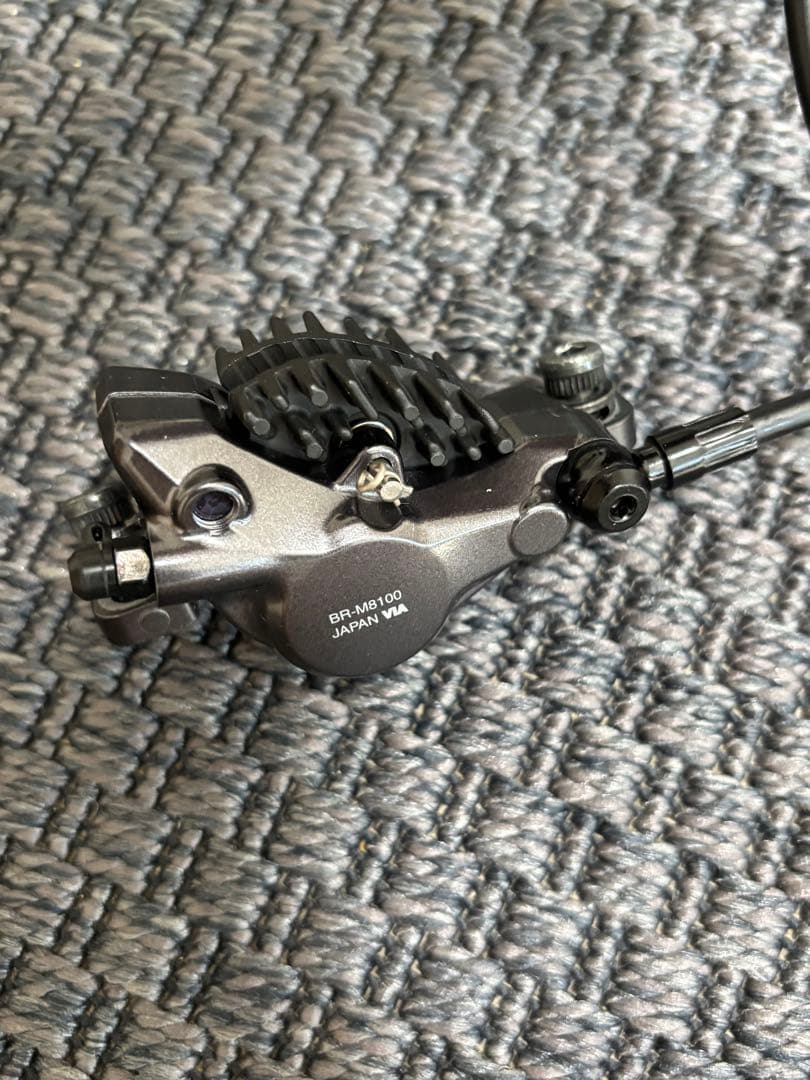 BL-M8100 BR-M8100 前後セット