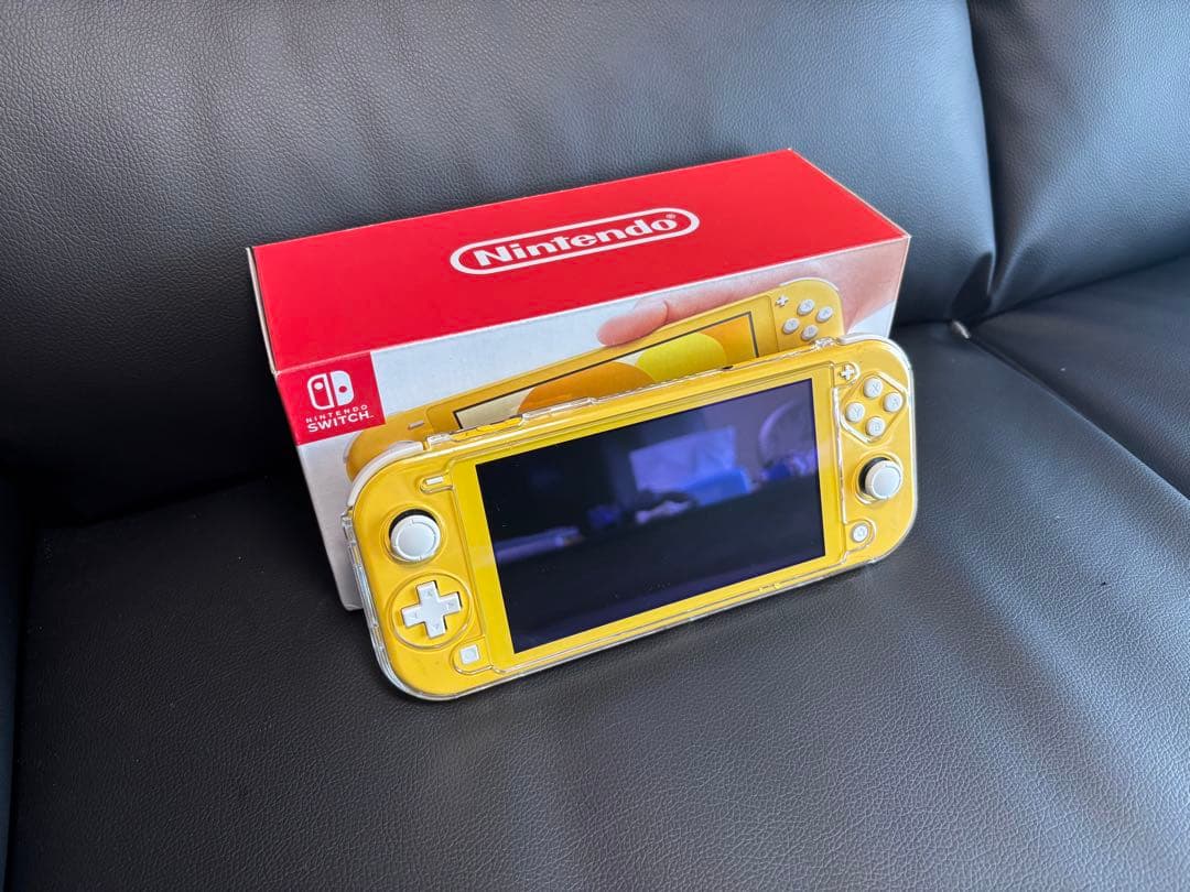 【美品】Nintendo Switch Lite イエロー 本体　保証付き