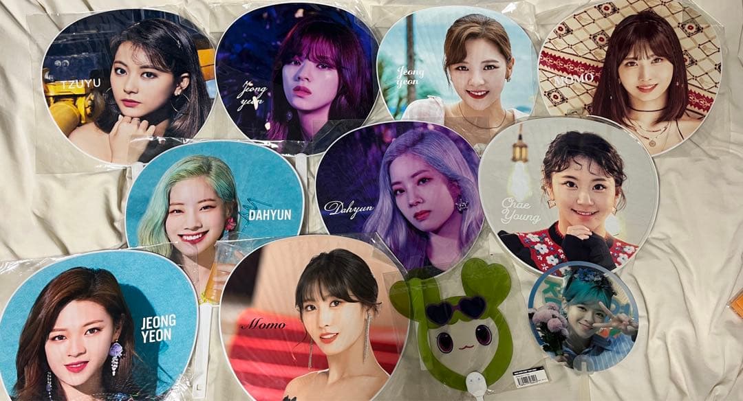 TWICE うちわ