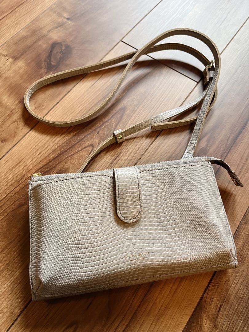 ヴィオラドーロ　スマホポシェット　グレー