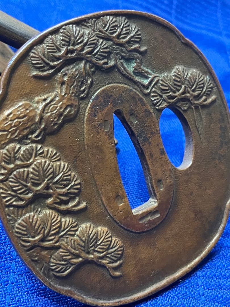 日本刀　刀　鍔　銅製　松の柄