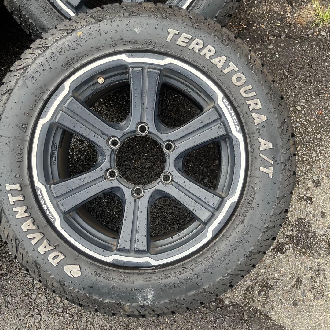 ハイエース　16インチアルミホイールレイズガルシア　4本　送料込み変更可能