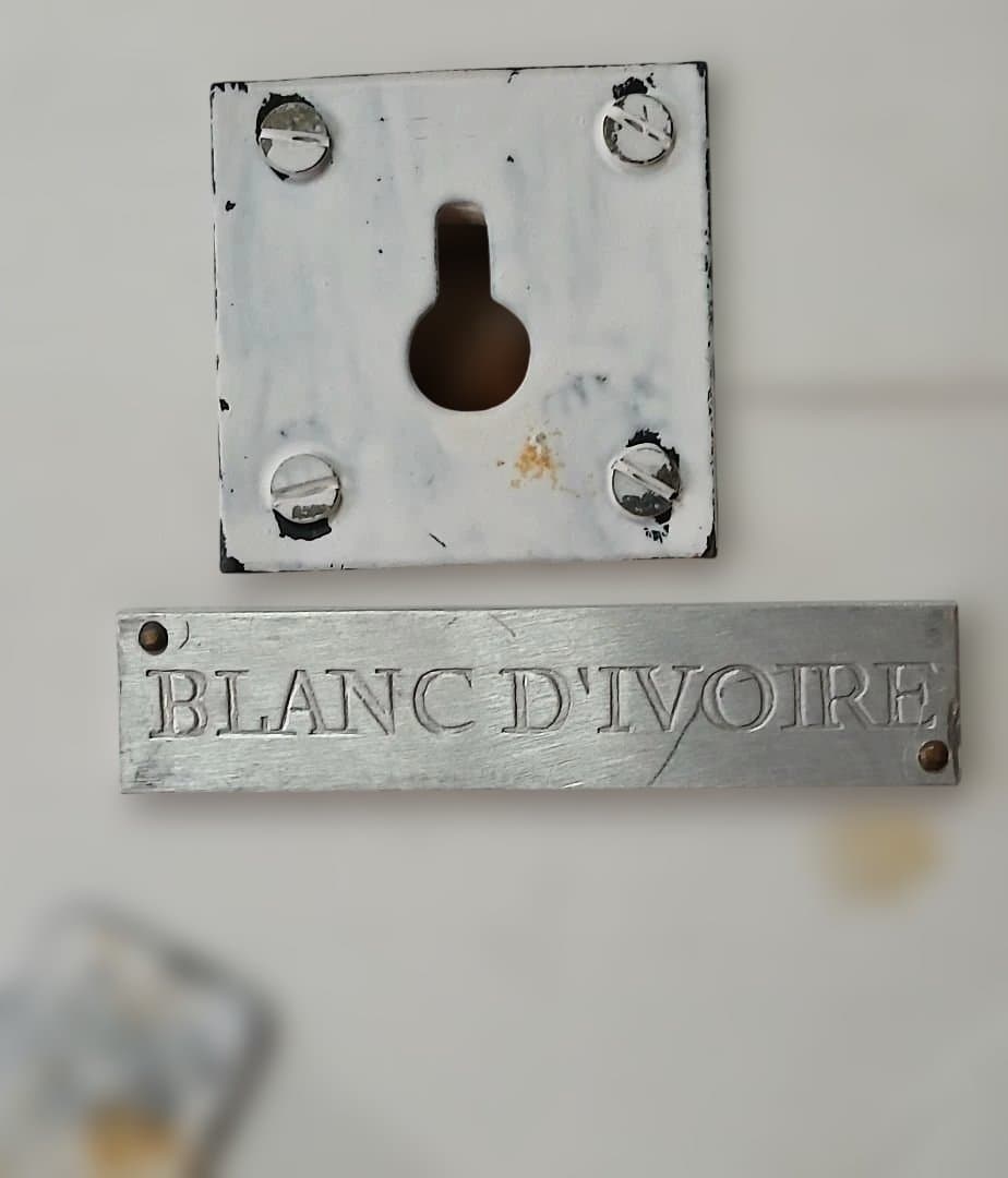 BLANC D'IVOIRE　ブランディボワール 壁掛け鏡 /ミラー41×52