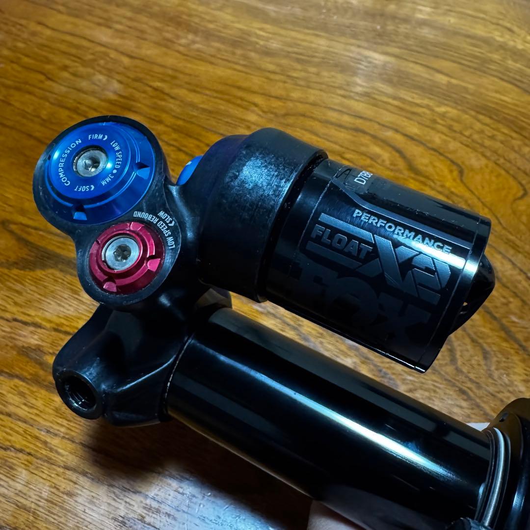 FOX / リアショック / 中古 / 送料無料