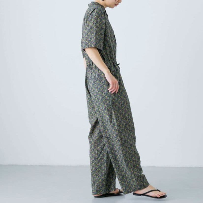 【美品】 かぐれ　リバティ　オールインワン　小花柄　オーバーオール　サロペット