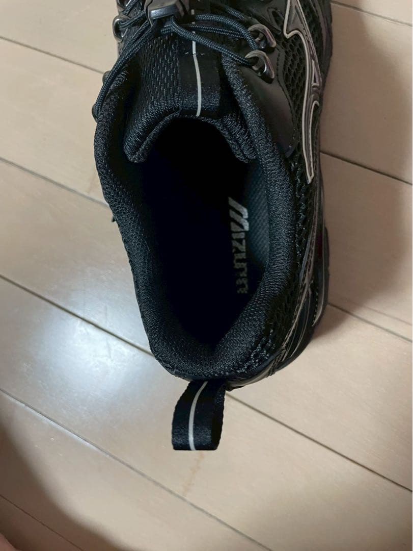 SLY × Mizuno 限定コラボスニーカー