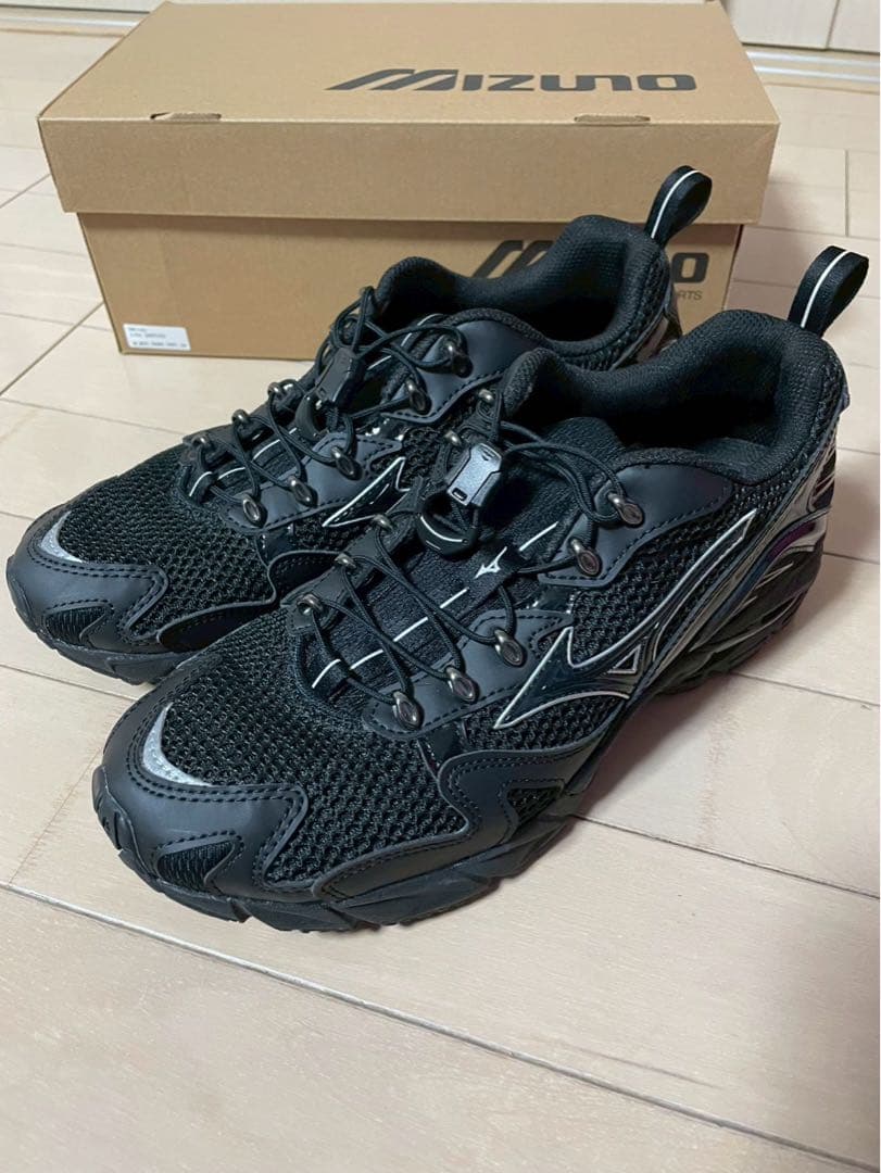SLY × Mizuno 限定コラボスニーカー