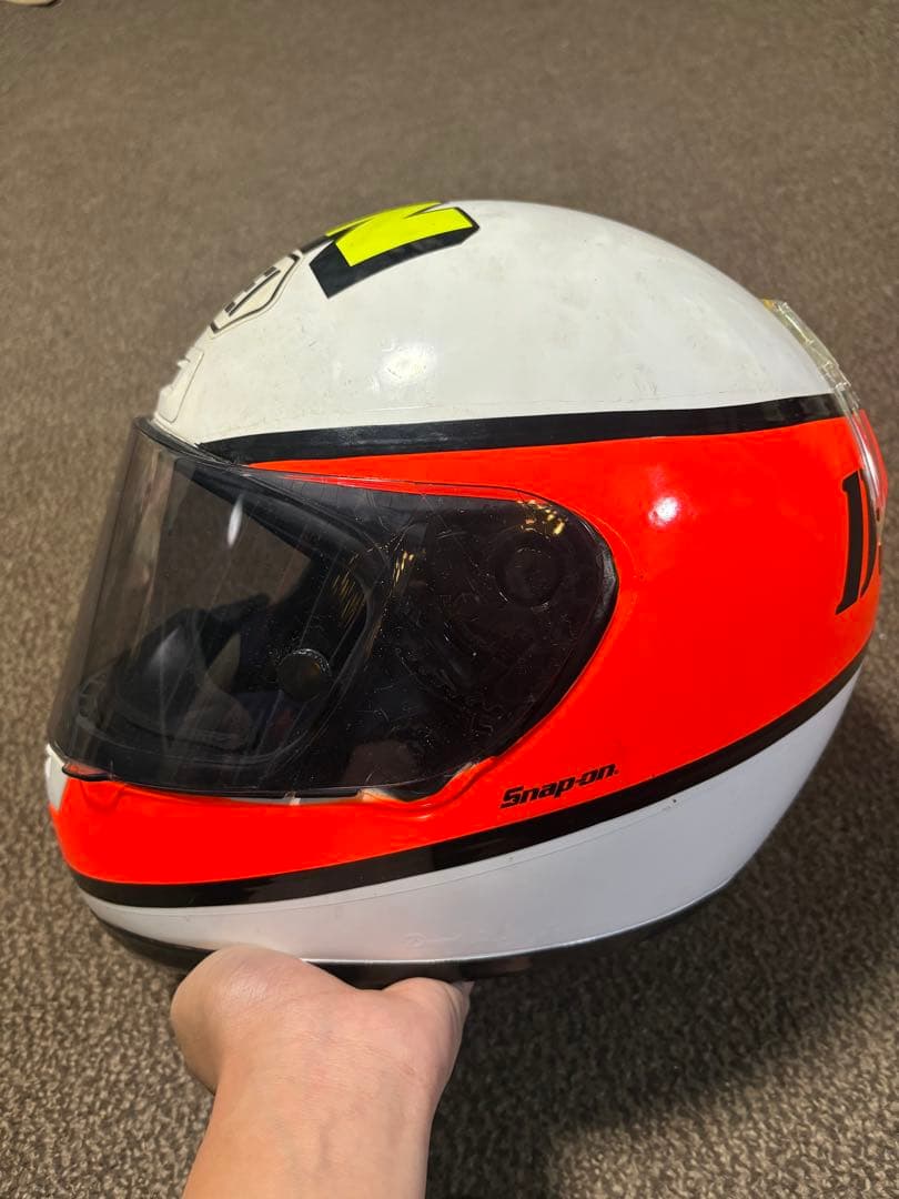 ショーエイヘルメット　SHOEI