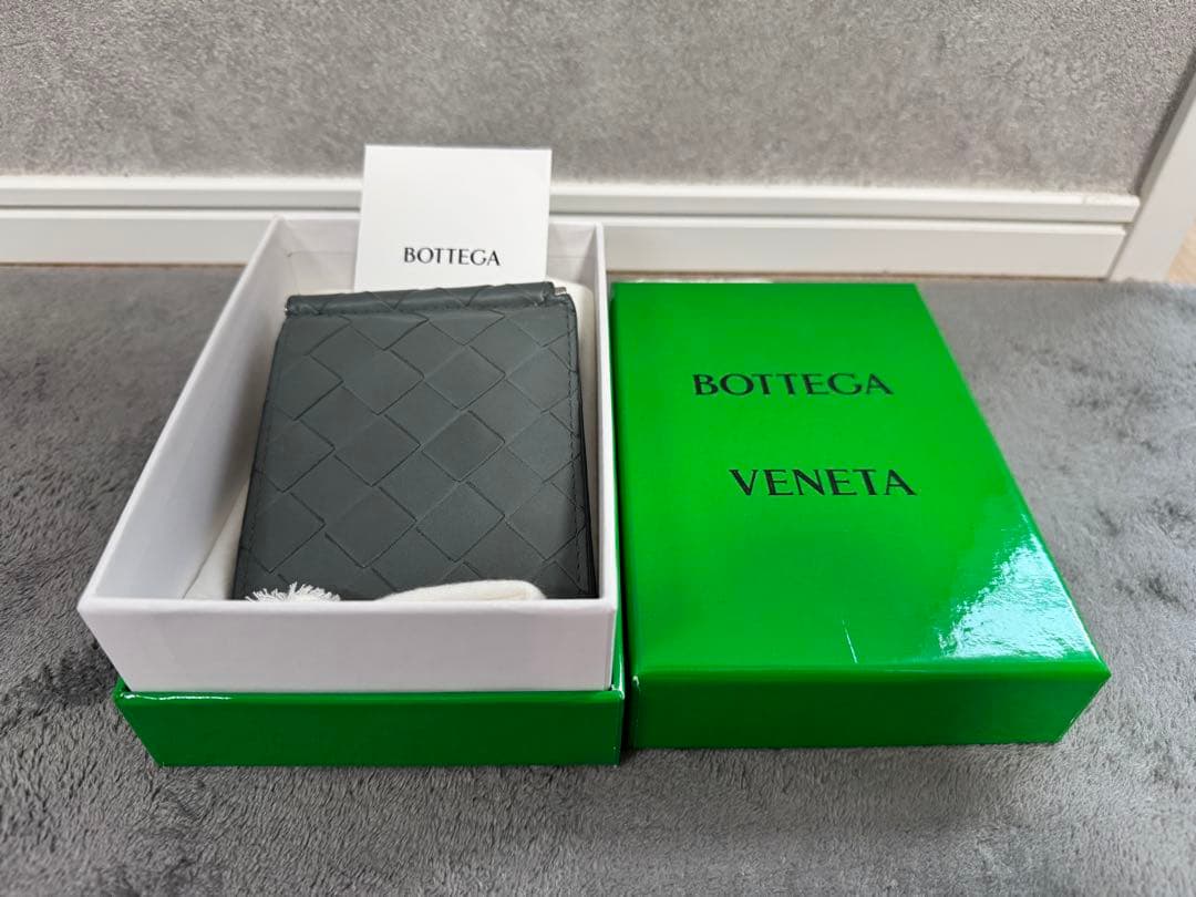 y*y様 BOTTEGA VENETA マネークリップ 二つ折り財布 イントレチ