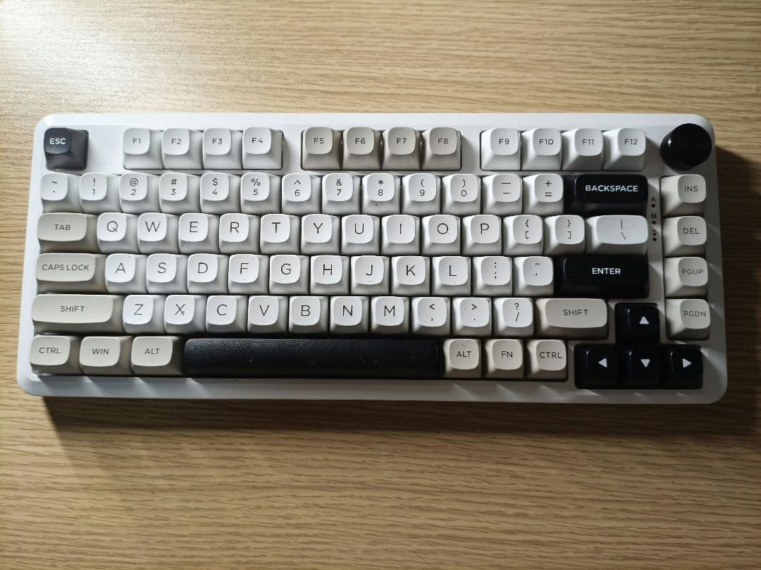 a*i様 ミニPC Ryzen7 5825u (ファン搭載) 銀軸キーボード付