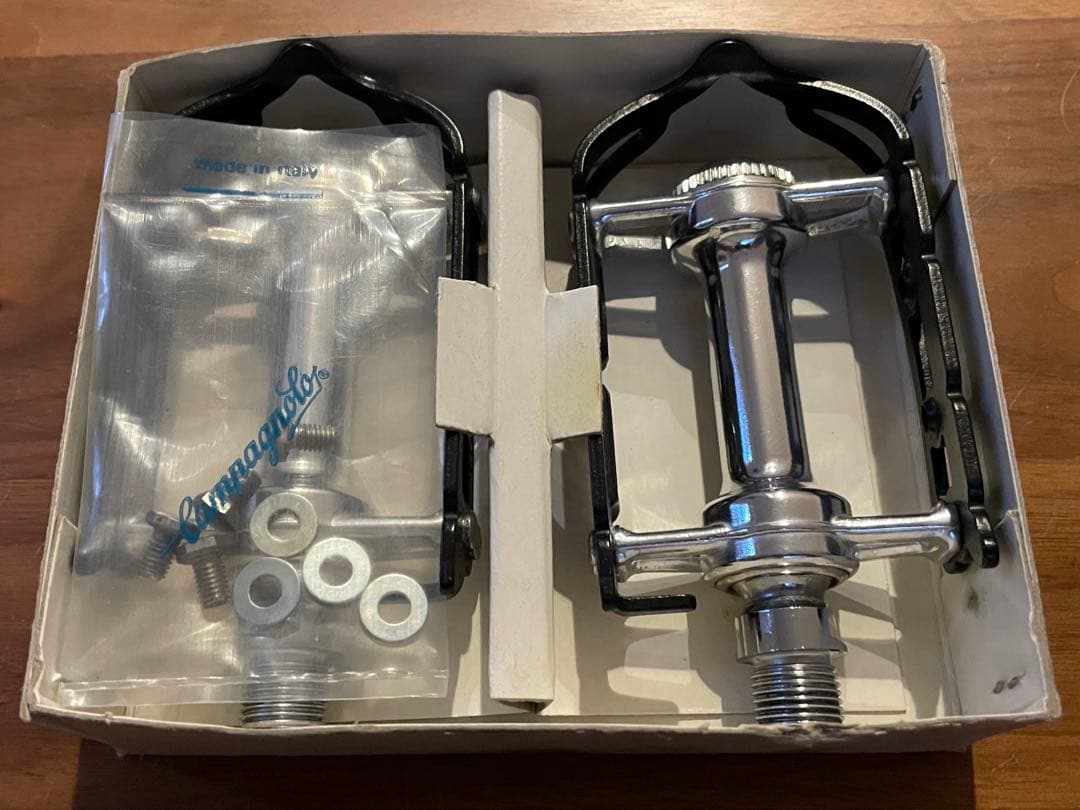 【最終売切り価格】カンパニョーロ　SUPERLEGGEI