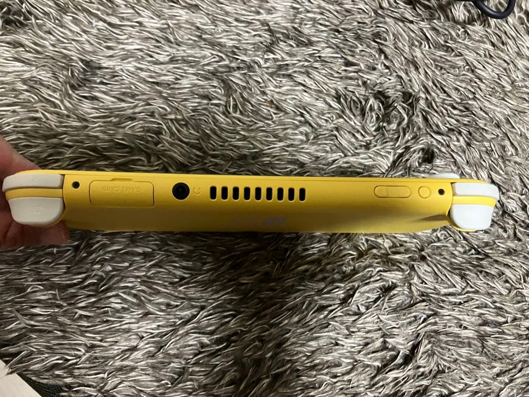 Nintendo Switch Lite イエロー 本体　充電器　ケース付き