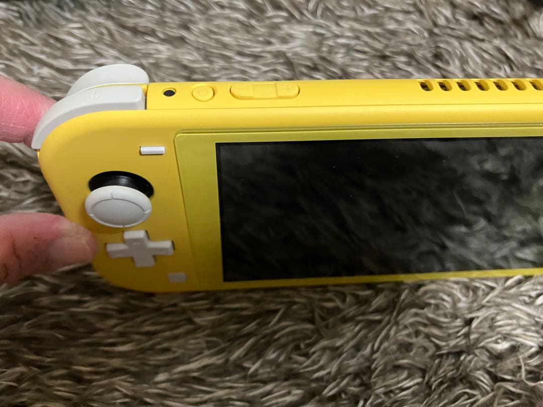 Nintendo Switch Lite イエロー 本体　充電器　ケース付き