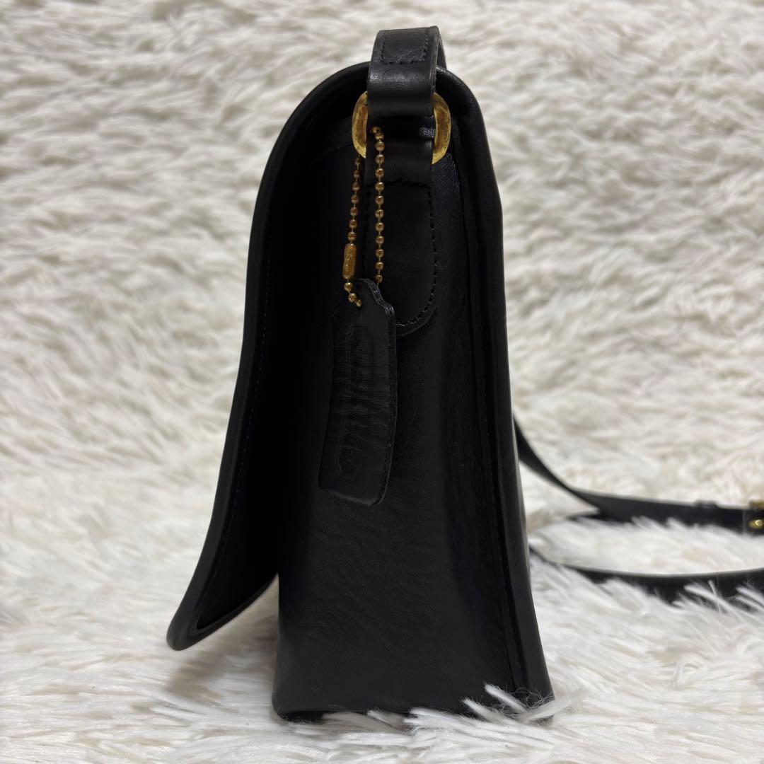 美品★オールドコーチ コンパクト　ターンロック ショルダーバッグ レザー 黒