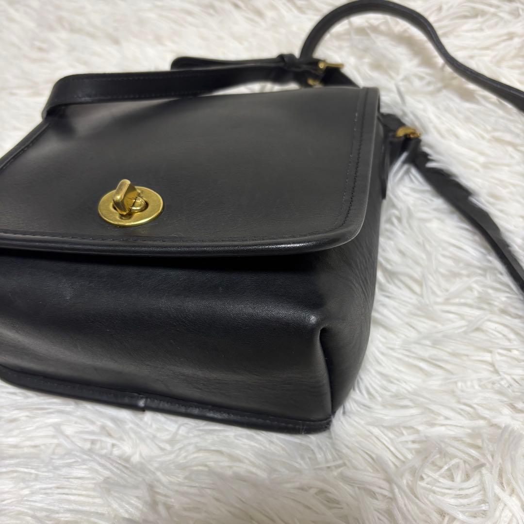 美品★オールドコーチ コンパクト　ターンロック ショルダーバッグ レザー 黒