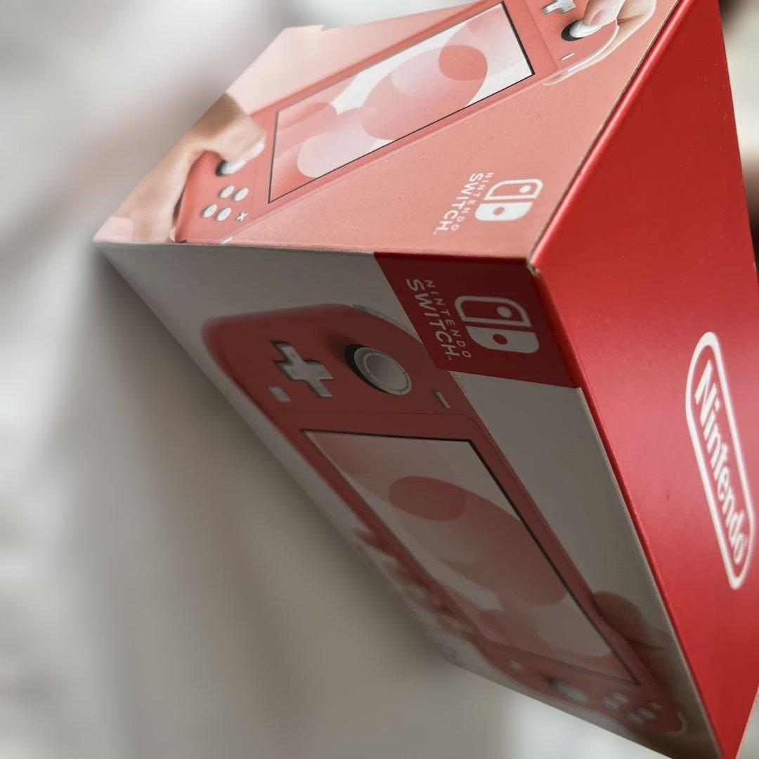 Nintendo Switch Lite コーラル　★新品未開封★