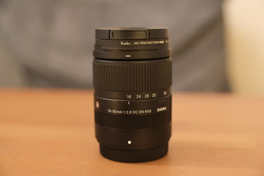 シグマ SIGMA 18-50mm f2.8 Xマウント用