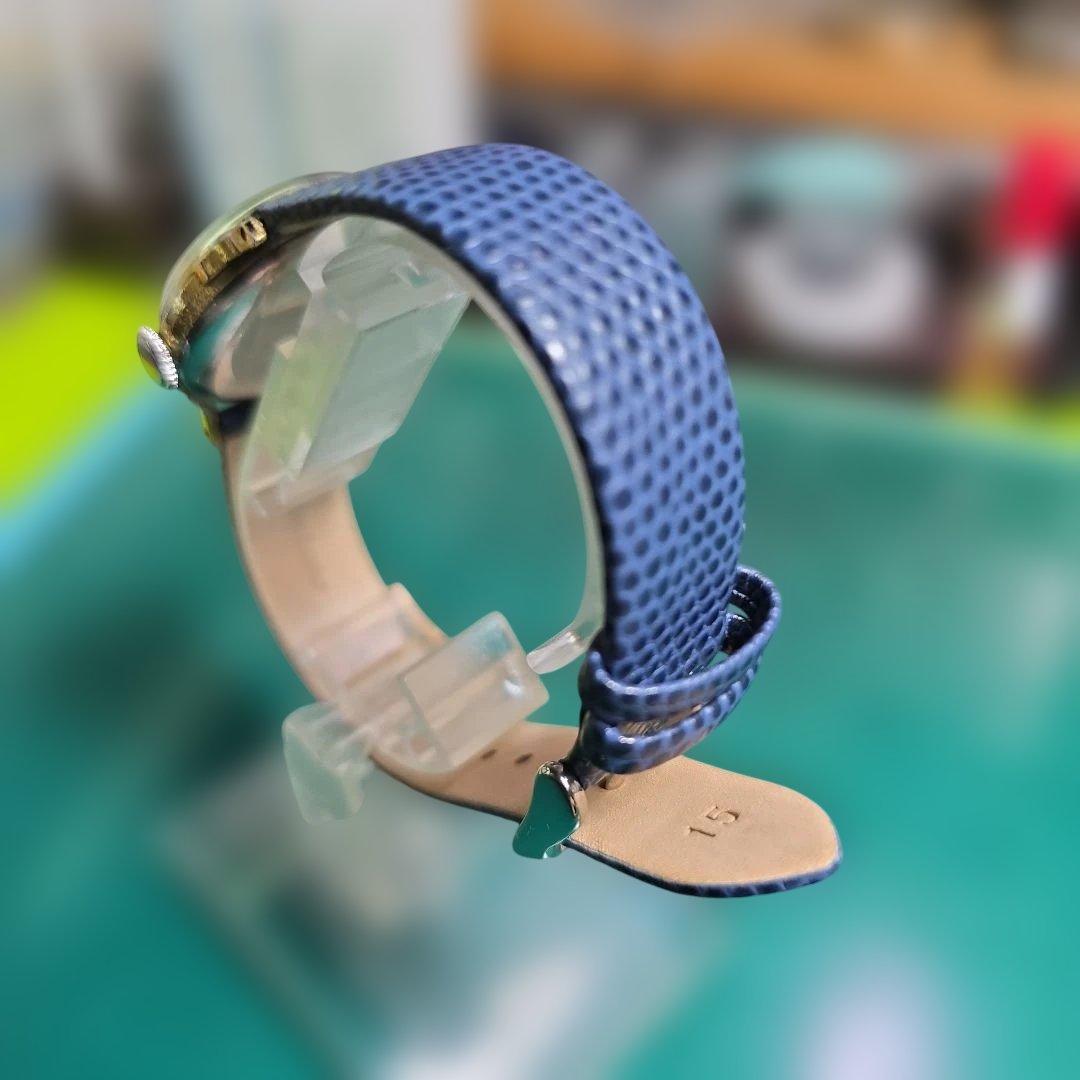 セイコー スーパー 手巻き時計稼働品です。 青ベルト